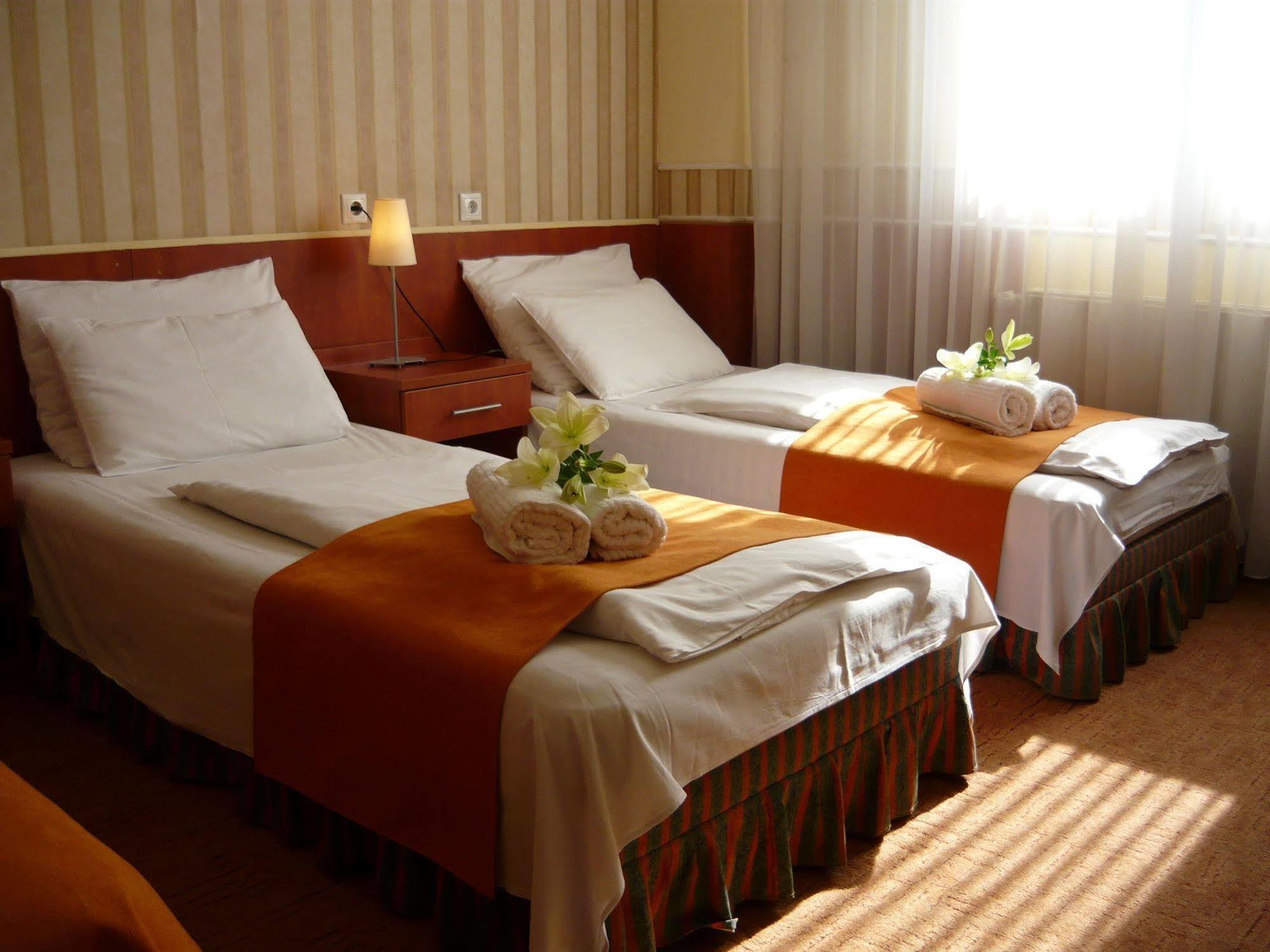 Atlantic Hotel Budapeşte Dış mekan fotoğraf