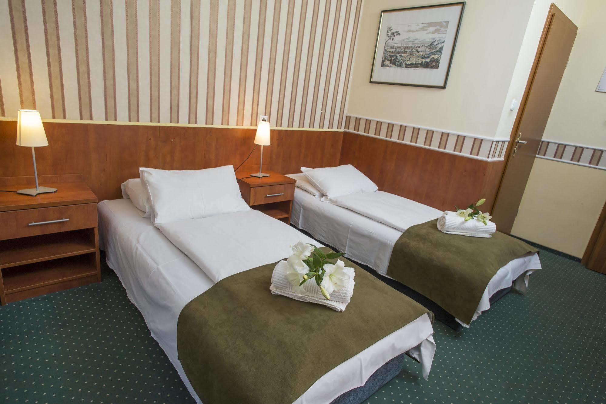 Atlantic Hotel Budapeşte Dış mekan fotoğraf