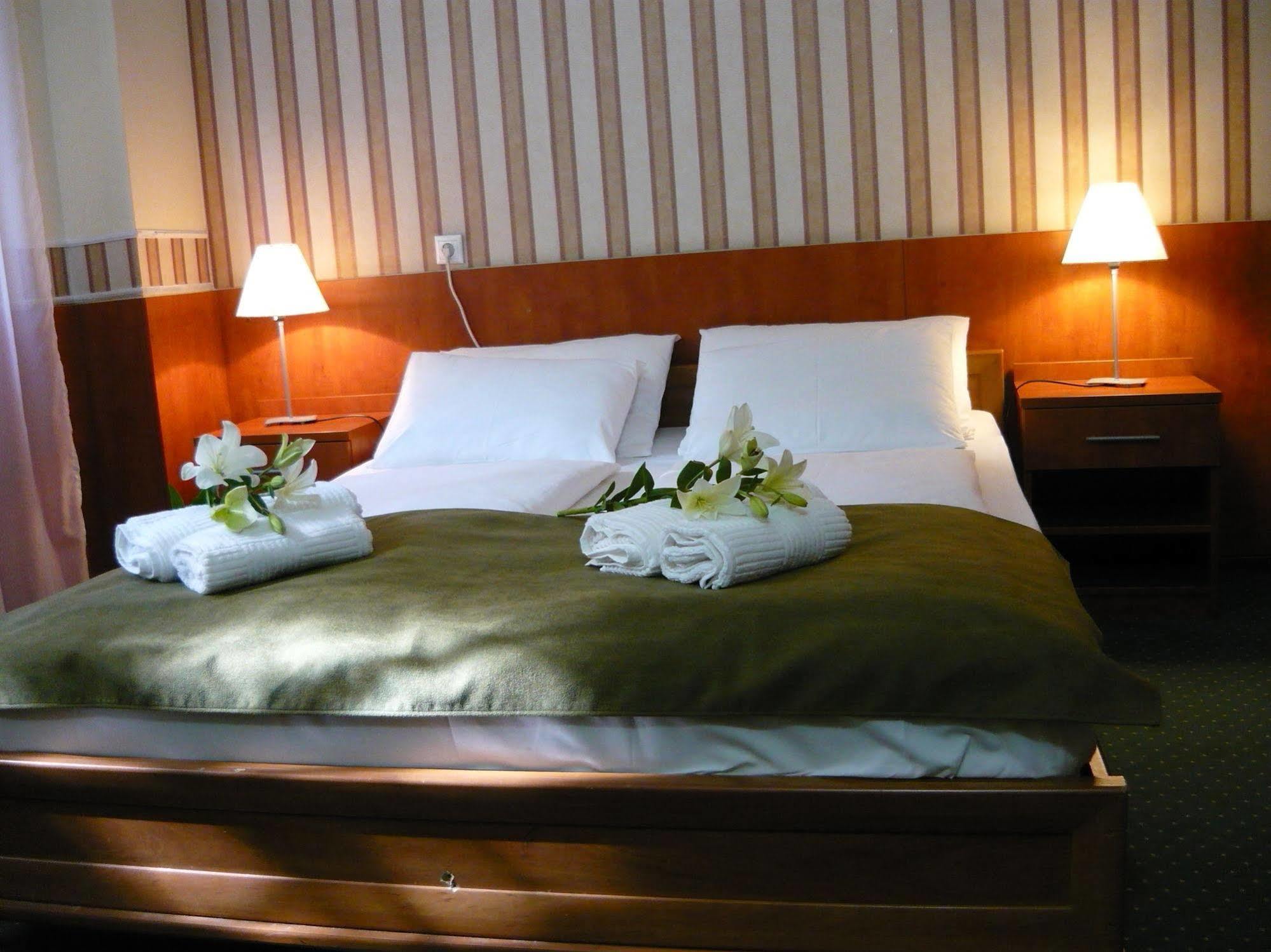 Atlantic Hotel Budapeşte Dış mekan fotoğraf